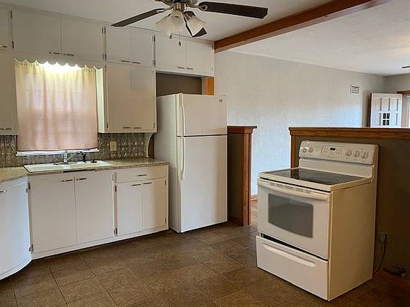 3rd image of 521 13th St