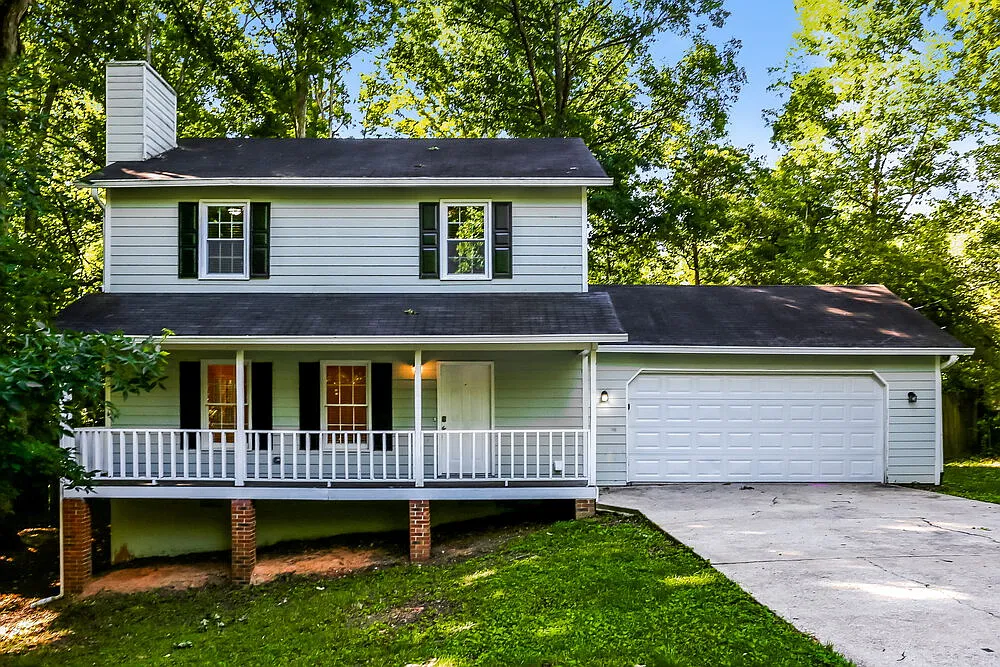 3 bed, 2.5 bath, 1568 sqft, $1,895 — Photo 1