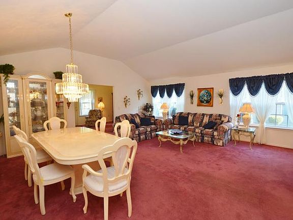 4th image of 3640 Vicari Ave