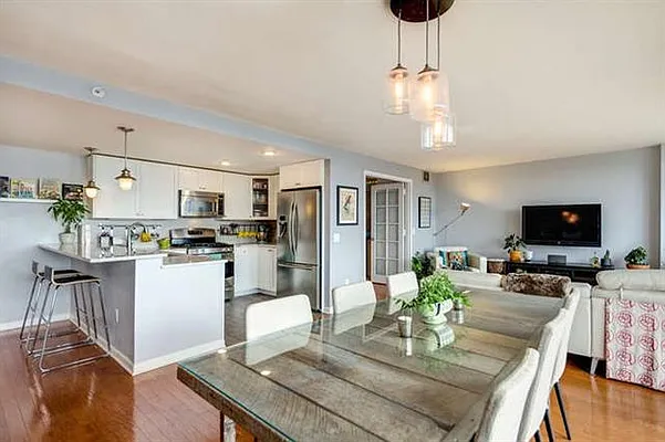 Sold by Century 21 Innovative Realty | media 15