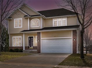 4430 Ashley Park Dr, West Des Moines, IA 50265