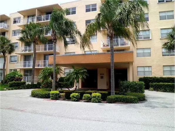 480 Executive Center Dr APT 4K, West Palm Beach, FL 33401