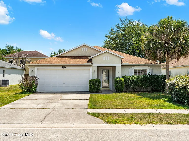 4211 Swanna Dr — Photo 1
