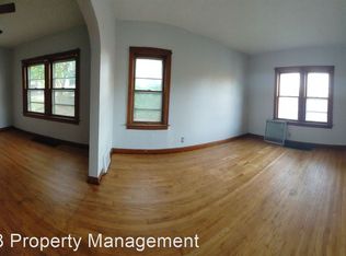 308 W Wood St, Bloomington, IL