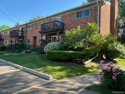 42478 Woodward Ave APT D2, Bloomfield Hills, MI, 48304