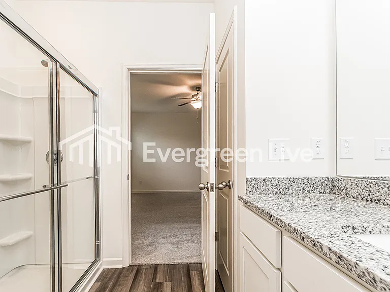 725 Shepard Rock Dr — Photo 8