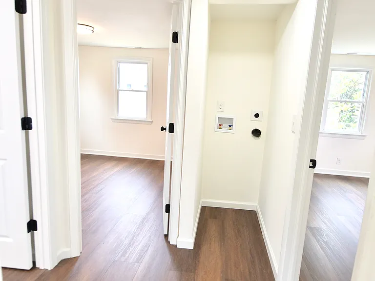 10169 Locust St — Photo 9