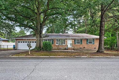 4503 Leeward Dr Photo 1
