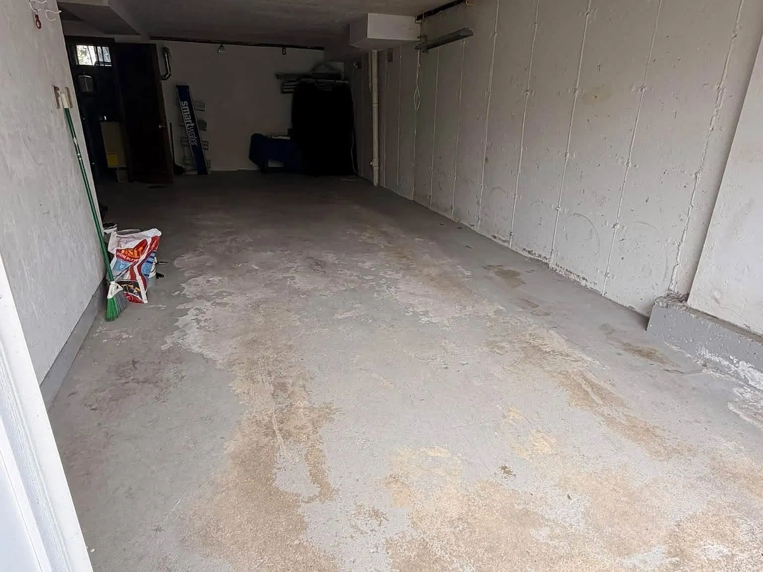2 bed, 1.5 bath, 1382 sqft, $3,000 — Photo 2