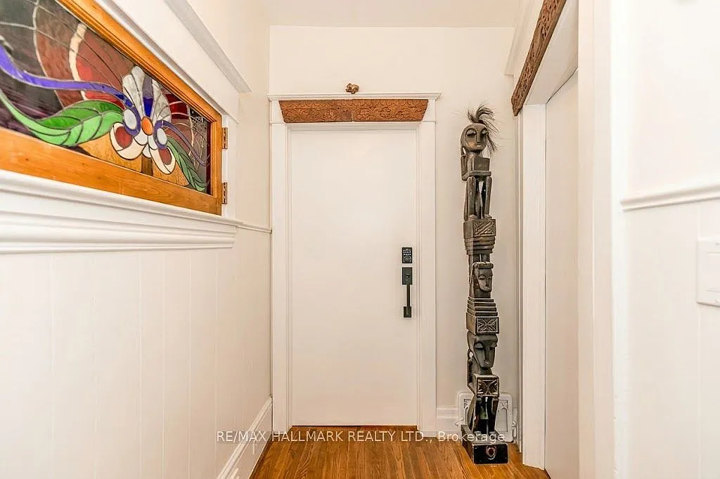 2 bed, $3,200 — Photo 3