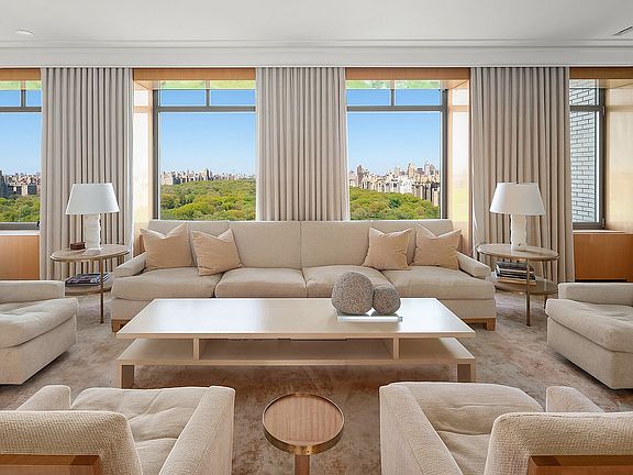 3rd image of 50 Central Park S #28