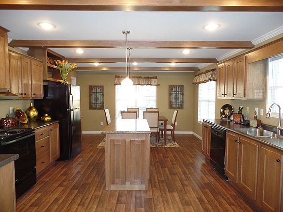 3rd image of 910 Oak Village Ct
