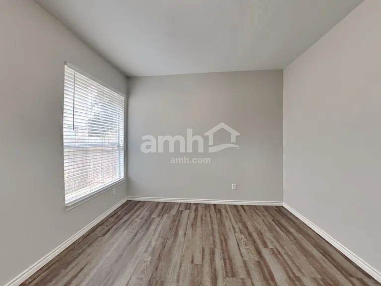 6733 River Ridge Ln — Photo 12