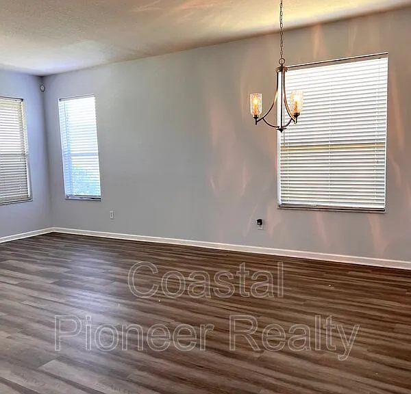 11404 Misty Isle Ln — Photo 6