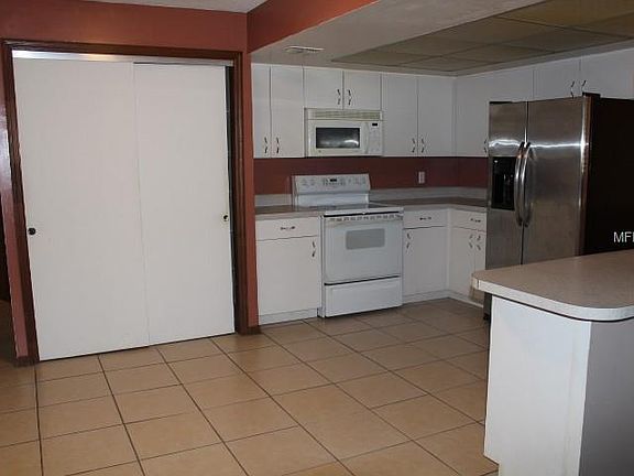 5th image of 119 Holderness Dr