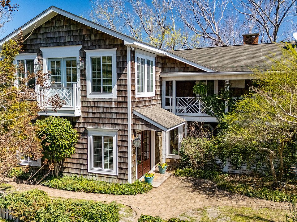 1st image of 211 Mansfield Parkway