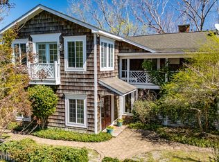 211 Mansfield Parkway, Morehead City, NC 28557