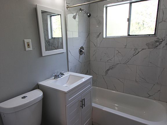5th image of 8449 Lowell Ave APT A