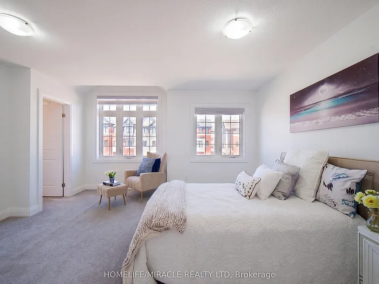 10 Sportsman Hill St — Photo 33