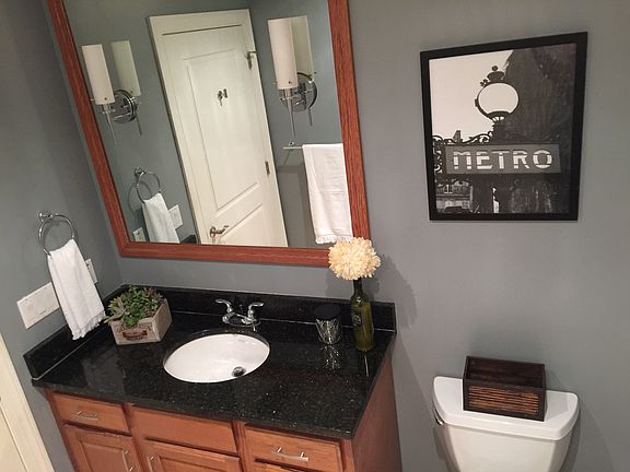 4th image of 1238 E Kennedy Blvd Unit 906