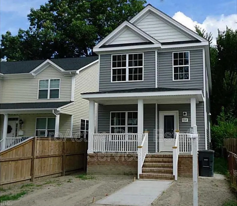 4 bed, 3.0 bath, 1946 sqft, $2,950 — Photo 2