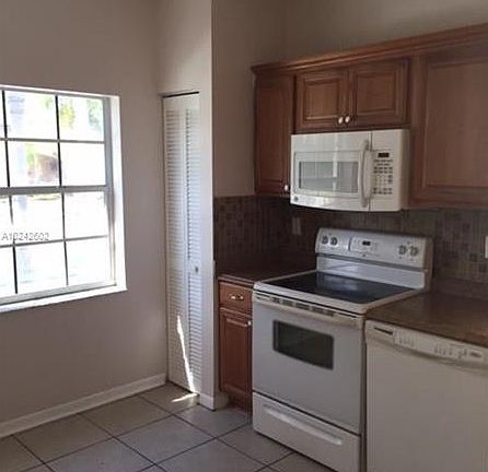 5th image of 17825 SW 10th Ct