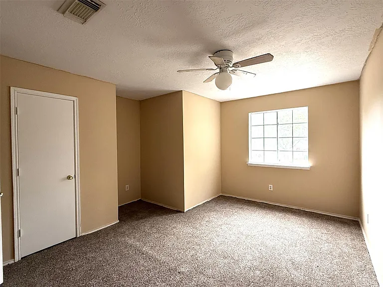 9023 Kalewood Dr — Photo 6