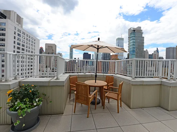 220 East 65th Street image 19 of 23