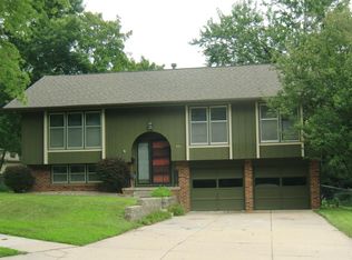 3261 S 130th Avenue Cir, Omaha, NE 68144