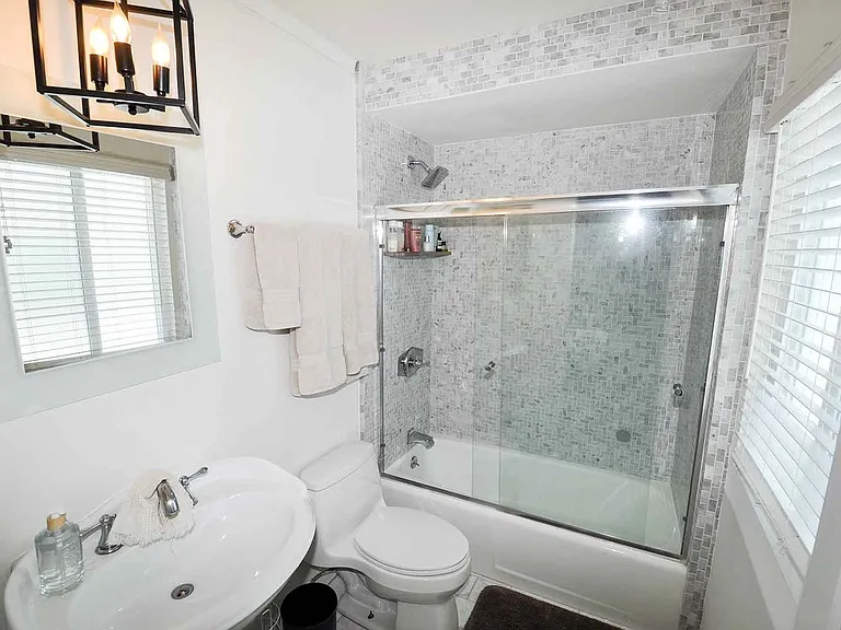 1138 15th St #5 — Photo 14