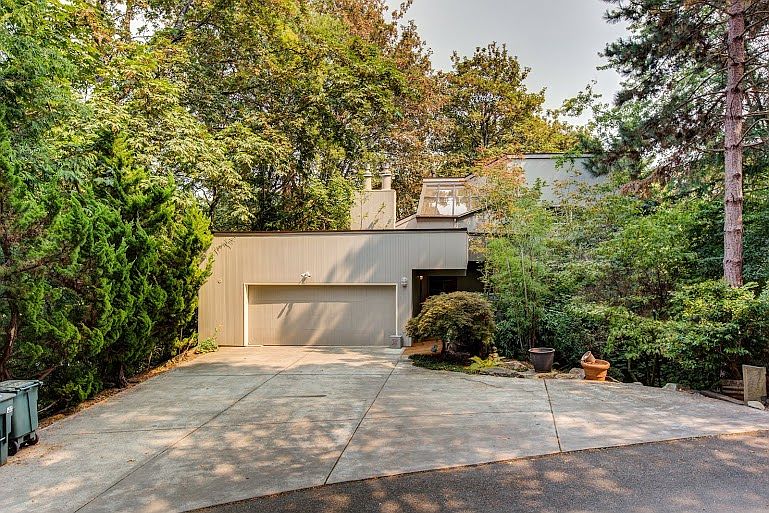 1st image of 4345 Fernbrook Dr