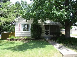 613 N 6th St, Festus, MO 63028
