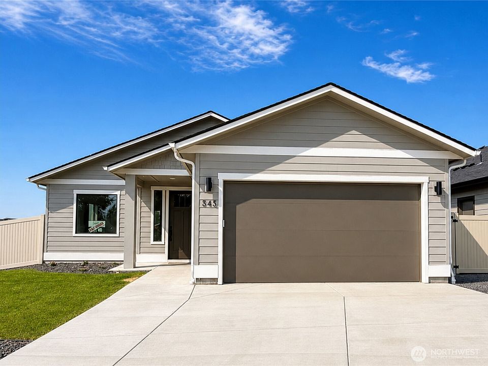 1st image of 545 S Oasis Loop