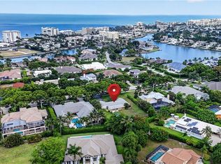 1608 Crayton Rd, Naples, FL 34102