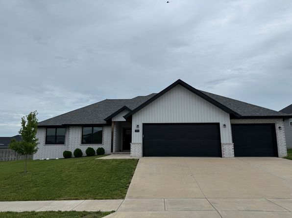 709 E Penzance Cir