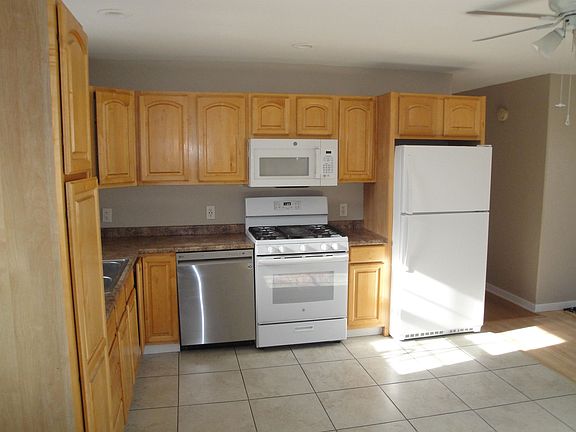 4th image of 1011 Kingsley Dr