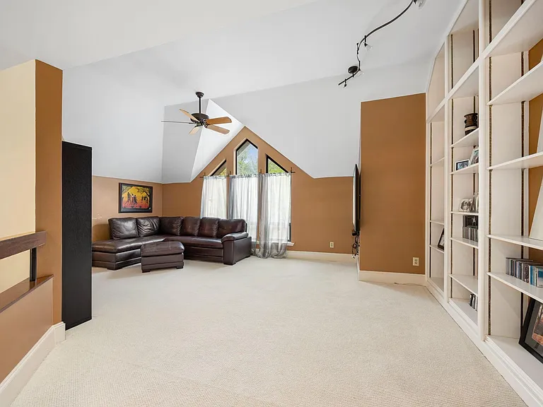 19823 Sunbridge Ln — Photo 30