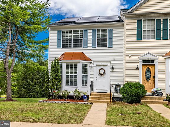 3rd image of 201 Lakeview Ct