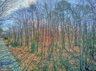 11427 Park Dr, Fairfax, VA 22030