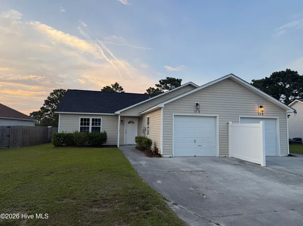 (undisclosed Address), Hubert, NC 28539