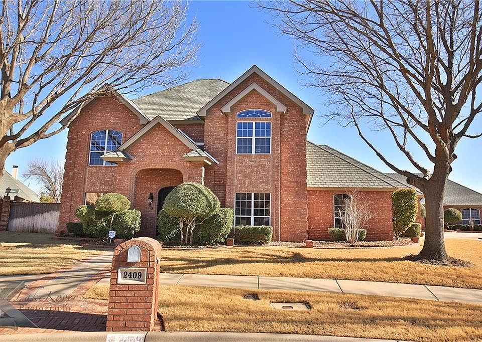 1st image of 2409 Spyglass Hill Ct