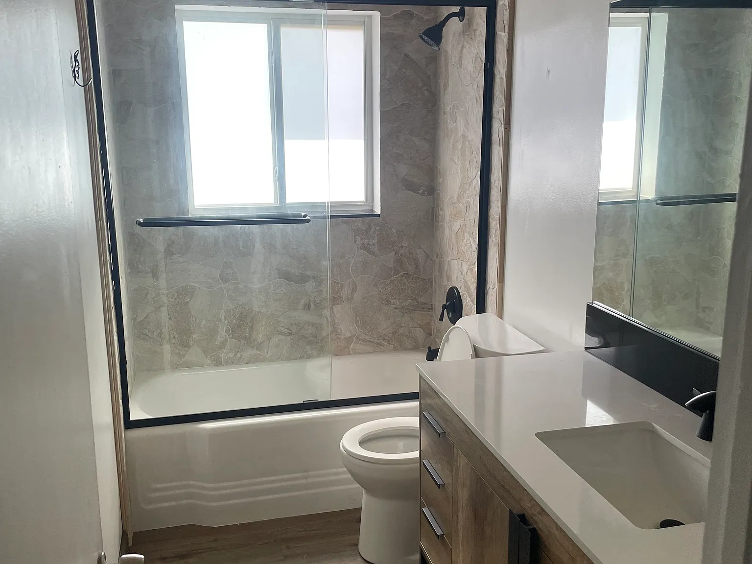 2 bed, 1770 sqft, $3,400 — Photo 3