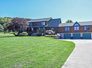 140 Browns Hill Rd, Valencia, PA 16059