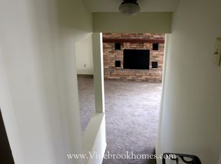 6040 Charlesgate Rd, Dayton, OH 45424