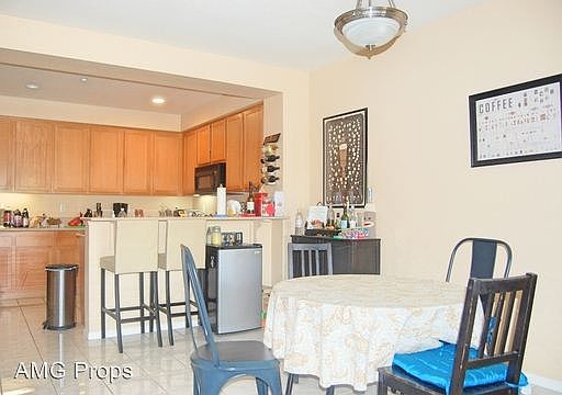 2nd image of 8301 Rio San Diego Dr Unit 10