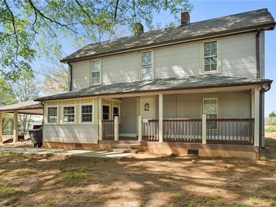 2055 Darwick Rd, Winston Salem, NC, 27127