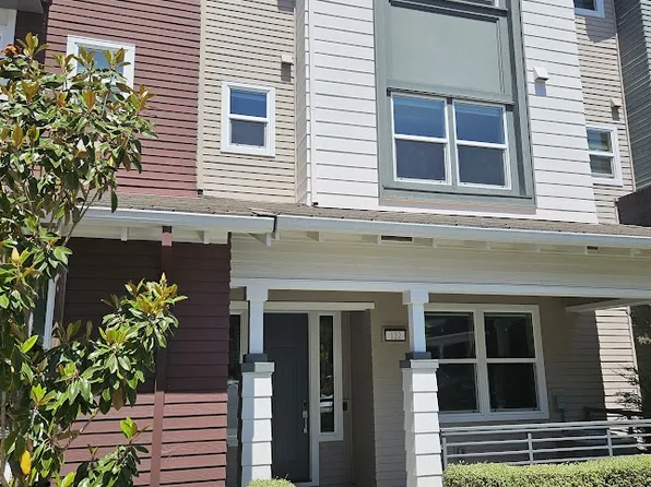 122 Ranch Ln, Mountain View, CA 94040