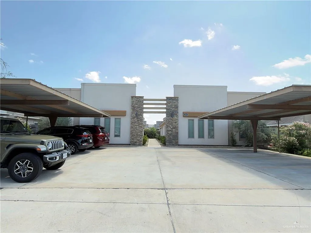2 bed, 2.0 bath, 1030 sqft, $1,150 — Photo 1