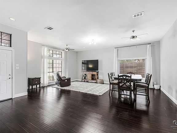 5th image of 6701 Vero Dr