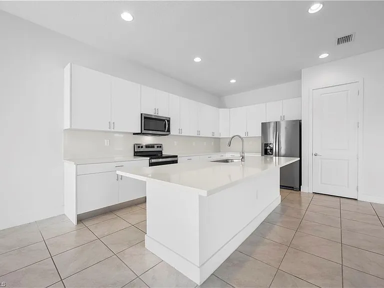 5032 Frattina St — Photo 15